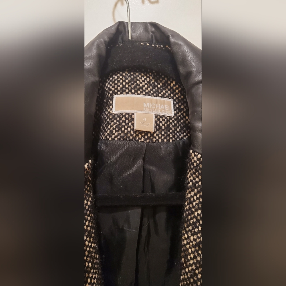 Jacket - Picture 4 of 4